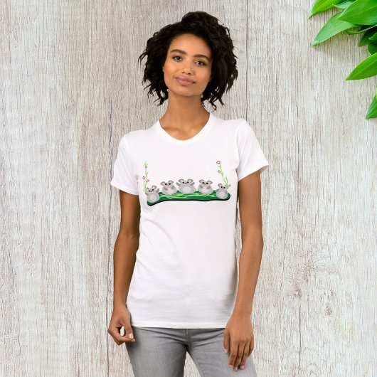 Schattigee Cartoon op gras met bloemen T-shirt