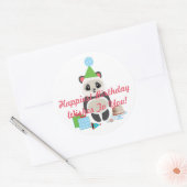 Schattigee Cartoon Panda Beer met Verjaardagswense Ronde Sticker (Envelop)