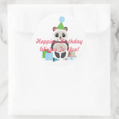 Schattigee Cartoon Panda Beer met Verjaardagswense Ronde Sticker (Tas)