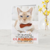 Schattigee Cat Banana Cake Snarky Verjaardag Wensk Kaart (Gele Bloem)