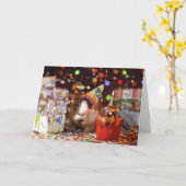 Schattigee cavia aangepaste verjaardag Kaart (Gele Bloem)