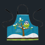 Schattigee Chanoeka Uil & Menorah Sneeuwboom voor  Schort<br><div class="desc">Deze Schattigee, kleurrijke Chanoeka Uil & Menorah in een Sneeuwboom is helemaal leuk! De kleurrijke Cartoon stijl zal kinderen van alle leeftijden verrukken, Schort is ontworpen om kinder glimlach te maken dit vakantieseizoen. Bevat de woorden "Light up the Night" en ruimte voor jouw naam. Alle tekst kan eenvoudig worden gewijzigd...</div>