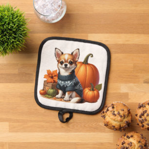 Schattigee Chihuahua in Trui met Pompoenen Pannenlap