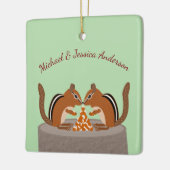 Schattigee Chipmunks Herfst bruiloft Custom Keramisch Ornament (Links)