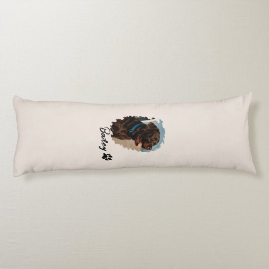 Schattigee Chocolade Labrador Hond – Bailey | Kado Lichaamskussen (Achterkant)