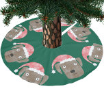 Schattigee Chocolade Labrador Retriever Hond in Sa Kerstboom Rok<br><div class="desc">Waterverf schilderij van schattige Labrador Retriever honden in feestelijke kerstkerstmutsen,  ideaal voor dierenliefhebbers. Originele versie door Nic Squirrell.</div>