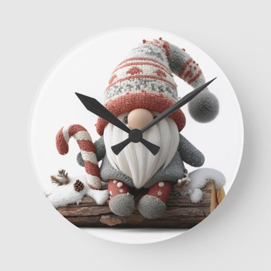 Schattigee Christmas Gnome met een snoepriet op ee Ronde Klok (Voorkant)
