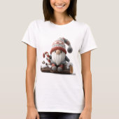 Schattigee Christmas Gnome met een snoepriet op ee T-shirt (Voorkant)