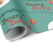 Schattigee Cub Aardbeien Beary Berry Eerste Verjaa Cadeaupapier (Rol Hoek)