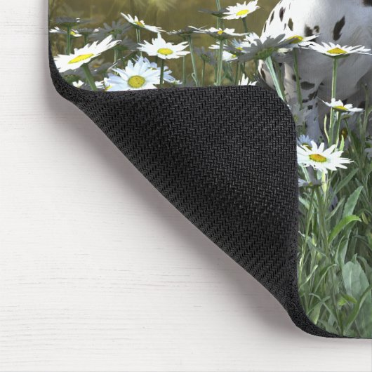 Schattigee Dalmatische puppy in madeliefjes Muismat (Hoek)