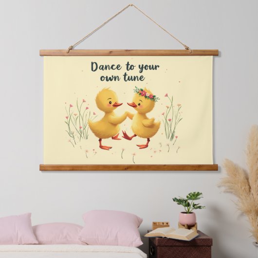 Schattigee dansende eendjes met bloemenlente vibes hangend wandkleed (Slaapkamer)