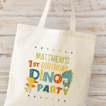 Schattigee Dino Dinosaur Kind verjaardagsfeestje Tote Bag<br><div class="desc">Samengesteld uit leuke sans serif handgeschreven typografie; Schattigee T-REX dinosaurussen op de achtergrond Dit is ontworpen door Select Party Supplies,  exclusief voor Zazzle. Beschikbaar hier: http://www.zazzle.com/store/selectpartysupplies</div>