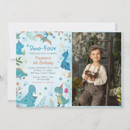Schattigee Dinosaurus Dino Vier 4e Verjaardagsfees Kaart (Voorkant)