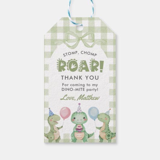 Schattigee dinosaurus Gingham 1e verjaardagsfeest Cadeaulabel (Achterkant)