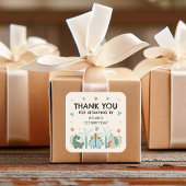 Schattigee dinosaurus stomp verjaardagsfeestje dan vierkante sticker