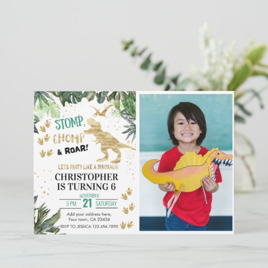 Schattigee dinosaurussen Eerste Verjaardag Kaart (Staand voorkant)