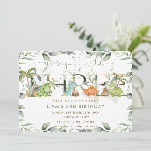 Schattigee Dinosaurussen Groen 3e Verjaardag Drie Kaart (Staand voorkant)