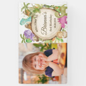 Schattigee Dinosaurussen Meisje Verjaardag Baby sh Spandoek (Verticaal)