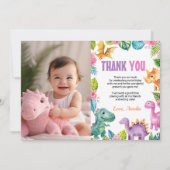 Schattigee Dinosaurussen Meisje Verjaardagsfoto Da Bedankkaart (Voorkant)
