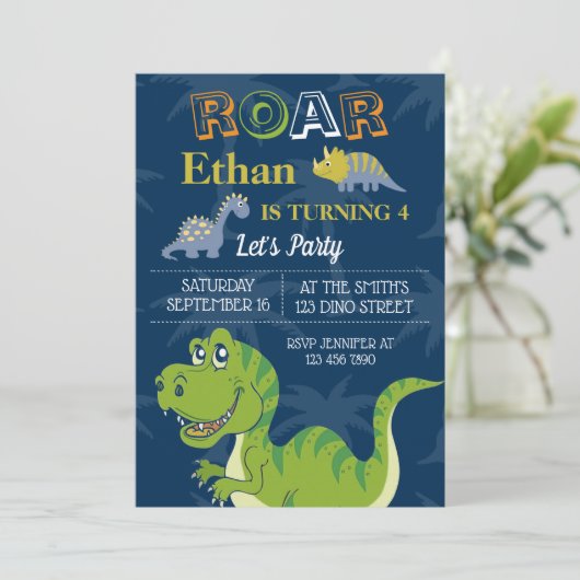 Schattigee Dinosaurussen Verjaardagsfeest Aanpasse Kaart (Staand voorkant)