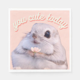 Schattigee donzige eekhoorn met roze bloem Papier  Servet