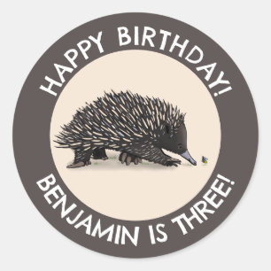 Schattigee Echidna en Bee cartoon Gepersonaliseerd Ronde Sticker