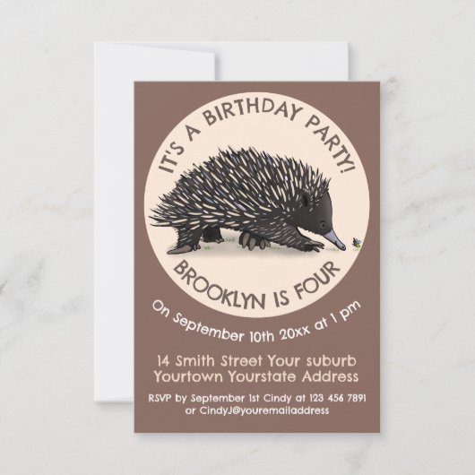 Schattigee Echidna en Bee cartoon verjaardagsuitno Kaart (Voorkant)