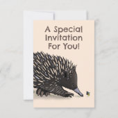 Schattigee Echidna en Bee cartoon verjaardagsuitno Kaart (Achterkant)