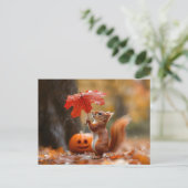 Schattigee Eekhoorn met een Bladparaplu - Herfstre Briefkaart (Staand voorkant)