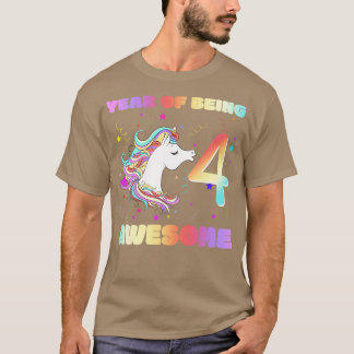 Schattigee eenhoorn 4 jaar Geweldige 4 jaar T-shirt