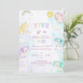 Schattigee Eenhoorn 5e Verjaardag Uitnodiging (Staand voorkant)