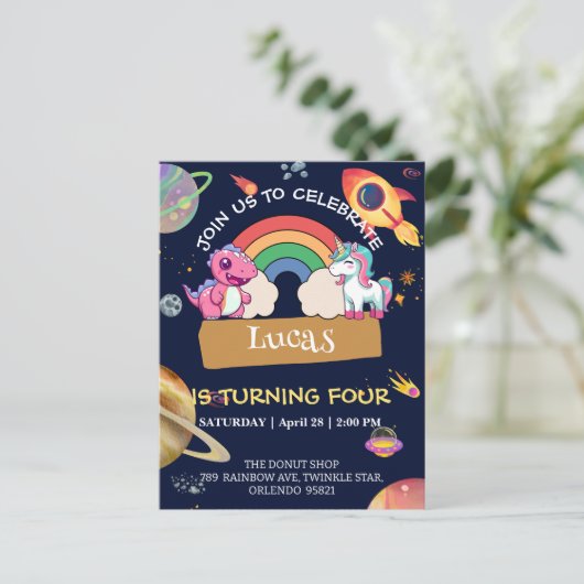 Schattigee eenhoorn dinosaurus regenboog ruimte ve briefkaart (Staand voorkant)