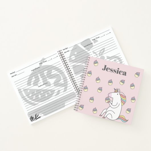 Schattigee Eenhoorn Eten Cupcake Roze Gepersonalis Notitieboek (Binnen)
