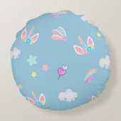 Schattigee Eenhoorn gezicht regenboog gradiënt ver Rond Kussen (Achterkant)