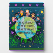 Schattigee Eenvoudige Kinder Wereld Quote Kleurrij Fotoplaat (voorkant)