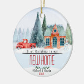 Schattigee eerste kerst in onze nieuwe thuiswinter keramisch ornament (Links)