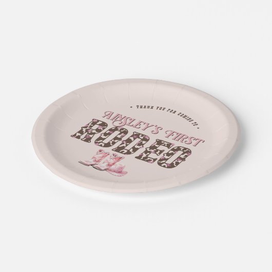 Schattigee eerste Rodeo Roze gepersonaliseerde 1e  Papieren Bordje (Gekanteld)