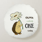 Schattigee egel met bloem rond kussen (Voorkant)