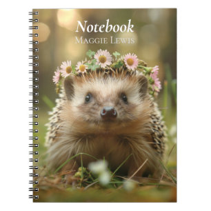 Schattigee egel met een bloemenkroon notitieboek