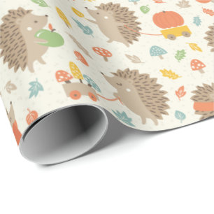 Schattigee egels met Little Leaves Cream Cadeaupapier
