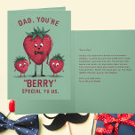 Schattigee en Funny Berry Speciale Vaderdag Kaart<br><div class="desc">Vier de Vaderdag met deze charmante kaart met een heerlijke besthema-illustratie. Show je vader hoe 'berry' bijzonder hij is met deze lieve en hartverwarmende groet. Laat hem weten dat net als bessen, zijn liefde en aanwezigheid zoetheid brengen op elk moment. Perfect voor het uiten van dankbaarheid en liefde aan de...</div>