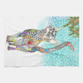 Schattigee en kleurrijke kat in de sneeuwkeuken theedoek (Horizontaal)