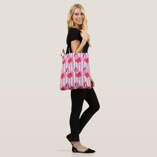 Schattigee en kleurrijke roze flamingo Canvas tas (Op model)