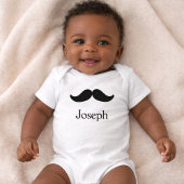 Schattigee en knappe snor romper