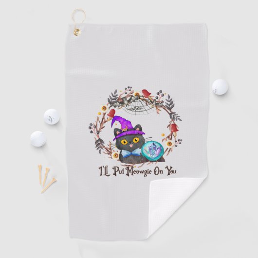 Schattigee en Punny Witch Cat Golfhanddoek (Insitu)