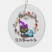 Schattigee en Punny Witch Cat Keramisch Ornament (Links)