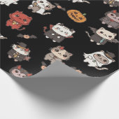 Schattigee en Spooky Halloween Cats Wrapping Paper Cadeaupapier (Hoek)