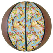 Schattigee en vrolijke vogels tussen de voorjaarsb basketbal (Verticaal)