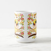 Schattigee en vrolijke vogels tussen de voorjaarsb koffiemok (Center)