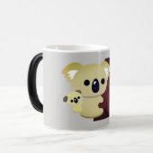 Schattigee familie Moeder Koala Beer met Baby Magische Mok (Voorkant links)